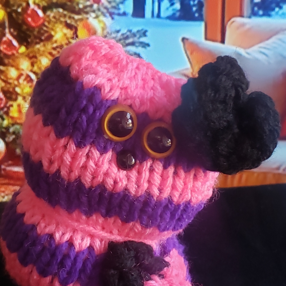Handmade Knit Kitty - Picture 2 of 6